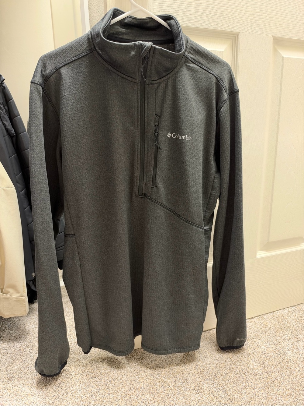 Columbia Men's Dark Charcoal Half-Zip Pullover